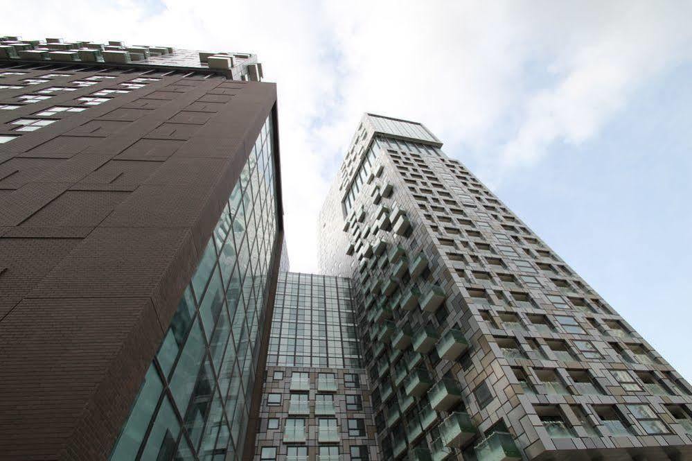 Lincoln Plaza Appartement Londen Buitenkant foto