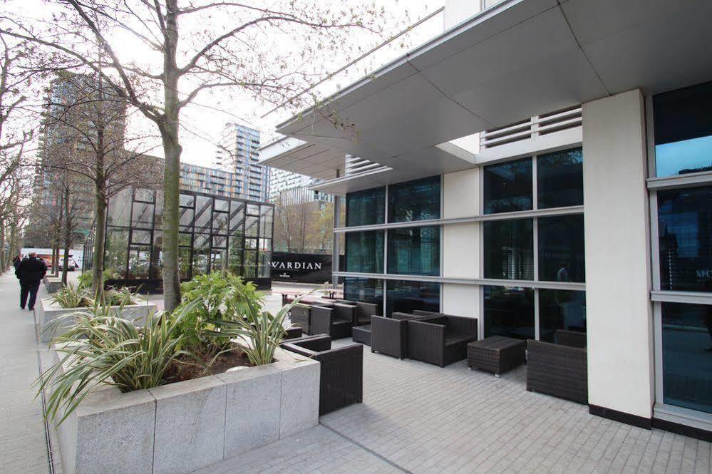 Lincoln Plaza Appartement Londen Buitenkant foto